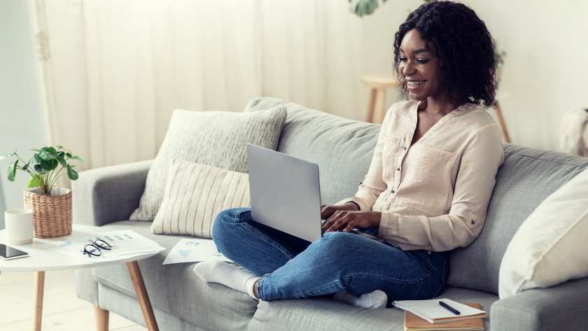 Funcionários em home office