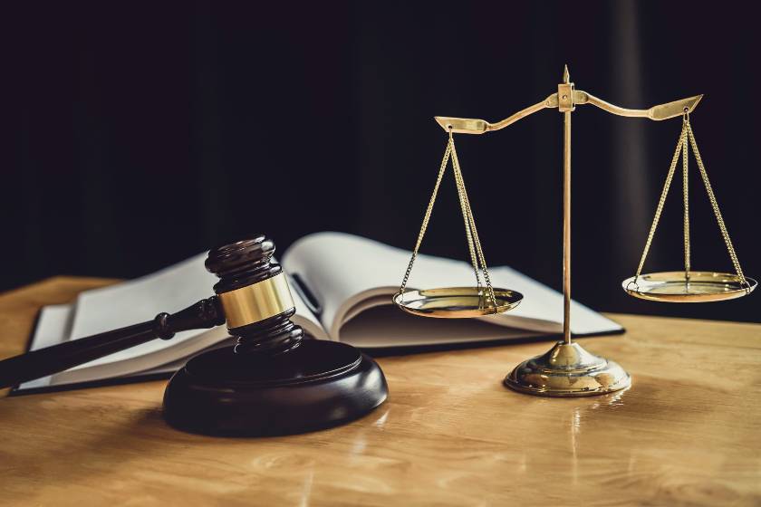 Justiça confirma demissão por justa causa por funcionária que recusou tomar vacina contra covid-19